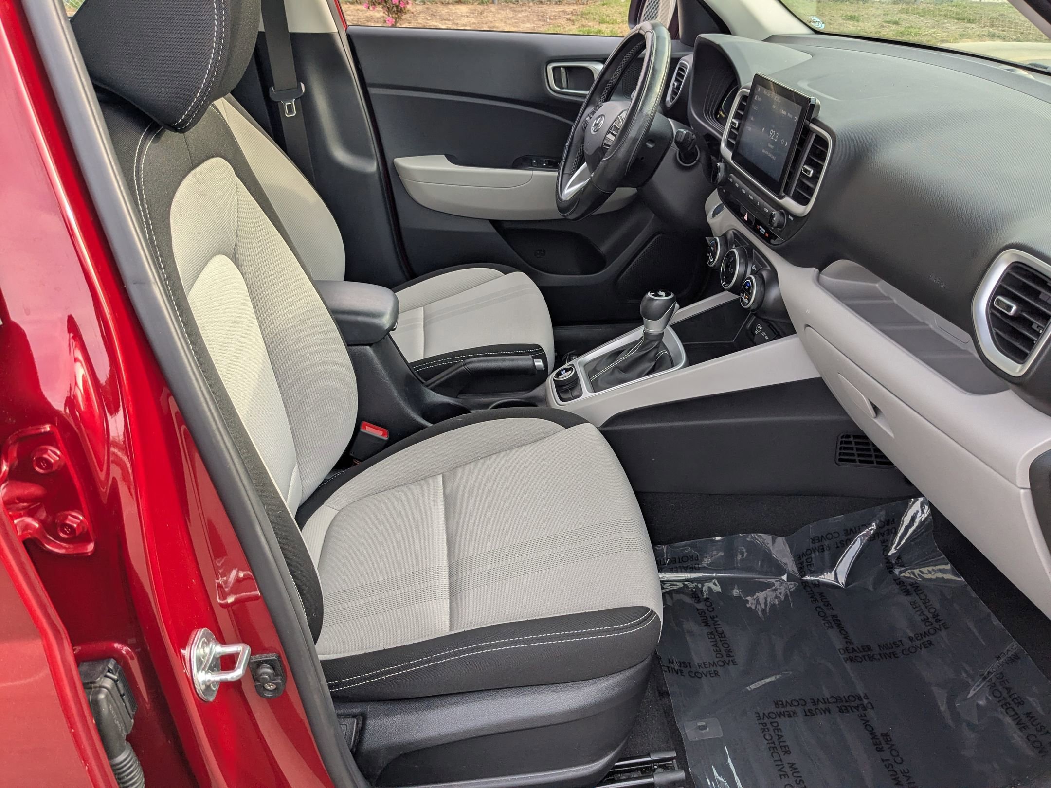 Used 2024 Hyundai Venue SEL FWD image 33