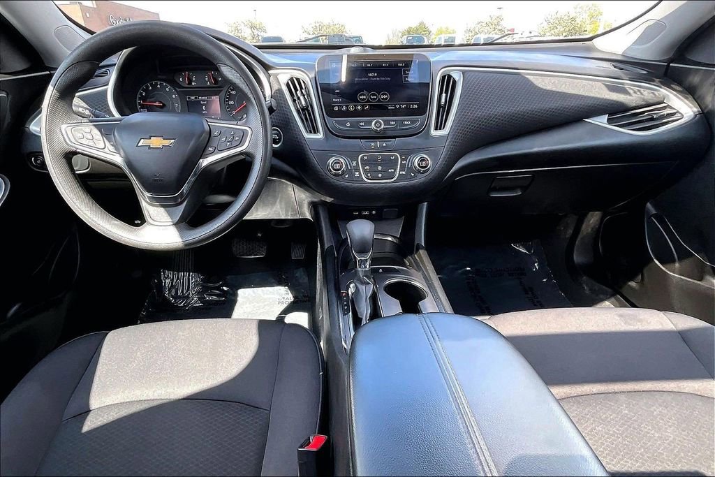 Used 2023 Chevrolet Malibu LT image 14