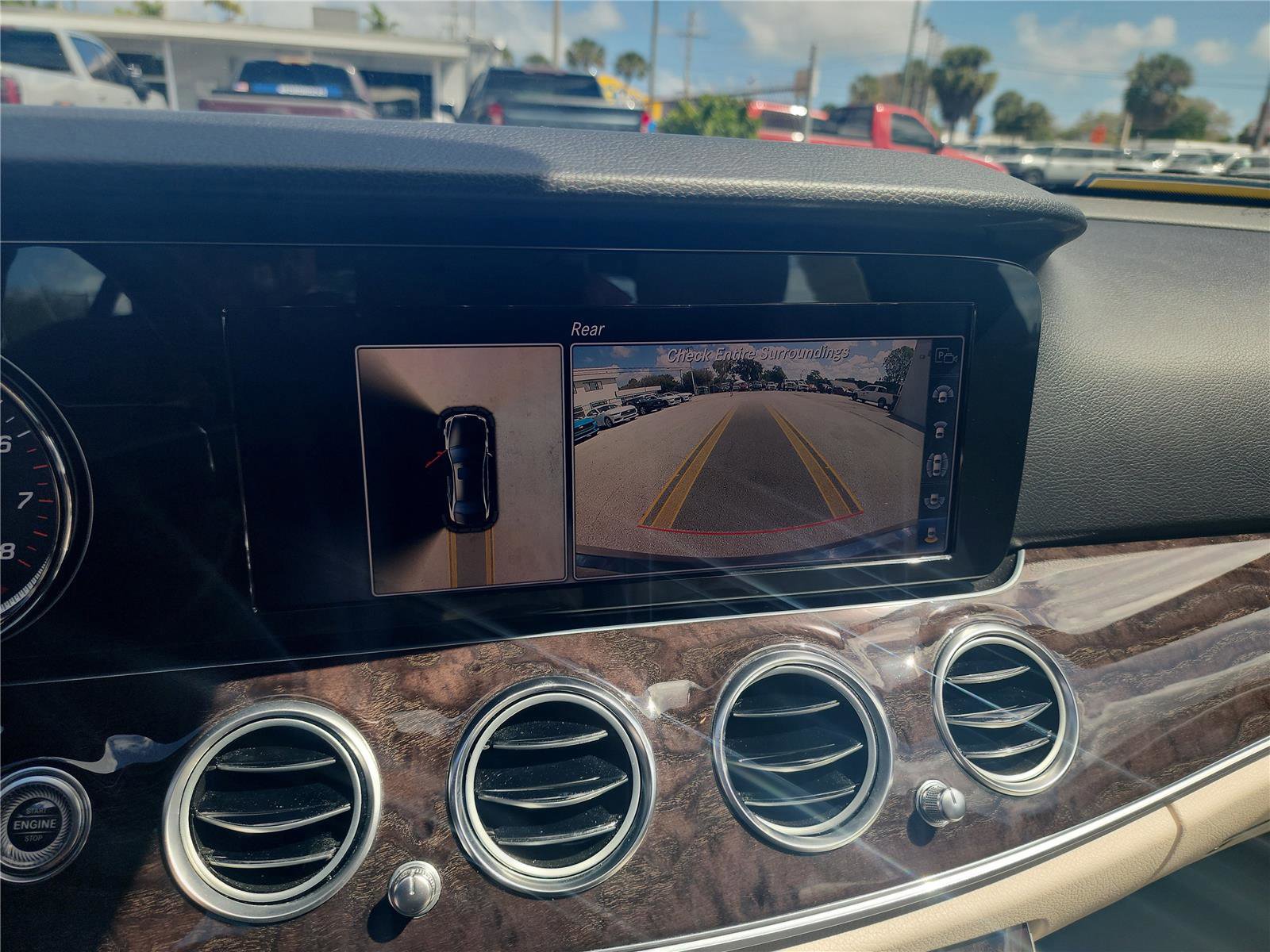 Used 2019 Mercedes-Benz E 300 E 300 image 32