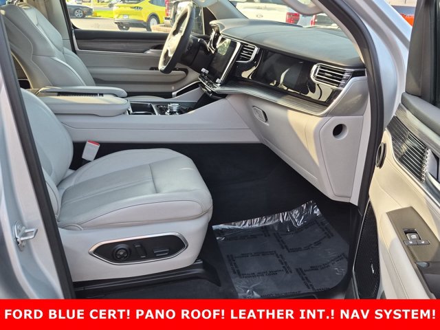 Used 2023 Jeep Wagoneer L Series III w/ Premium Group I AWD/4WD image 31