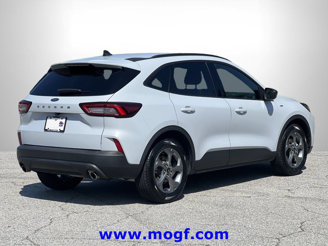 Certified 2025 Ford Escape ST-Line FWD image 3