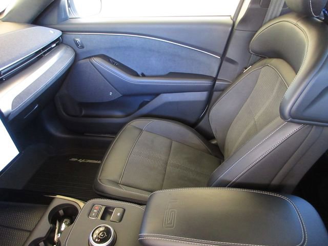 Certified 2022 Ford Mustang Mach-E GT w/ GT Performance Edition AWD/4WD image 21