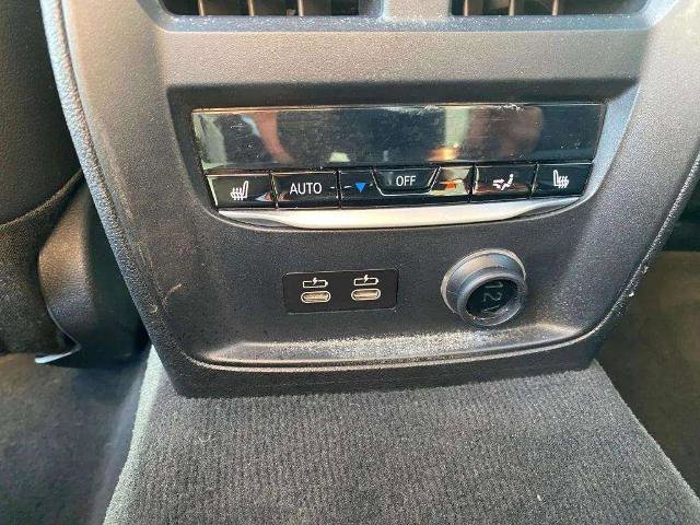 Used 2019 BMW 330i xDrive Sedan w/ M Sport Package image 11