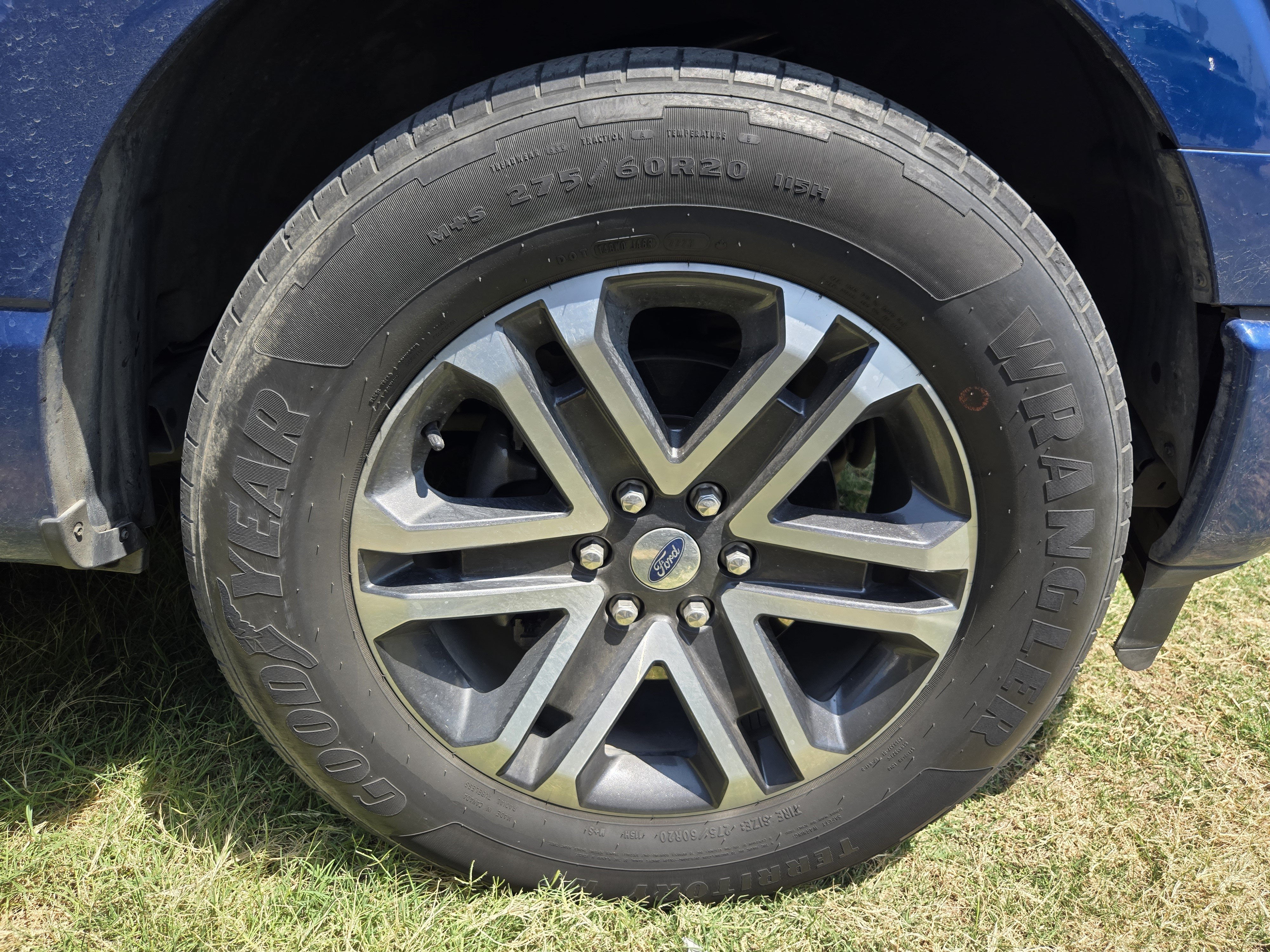 Certified 2023 Ford F150 XL w/ STX Appearance Package RWD image 9