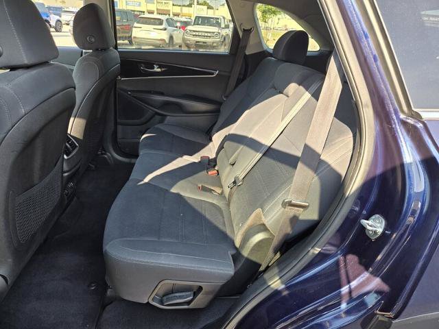Used 2019 Kia Sorento S FWD image 12