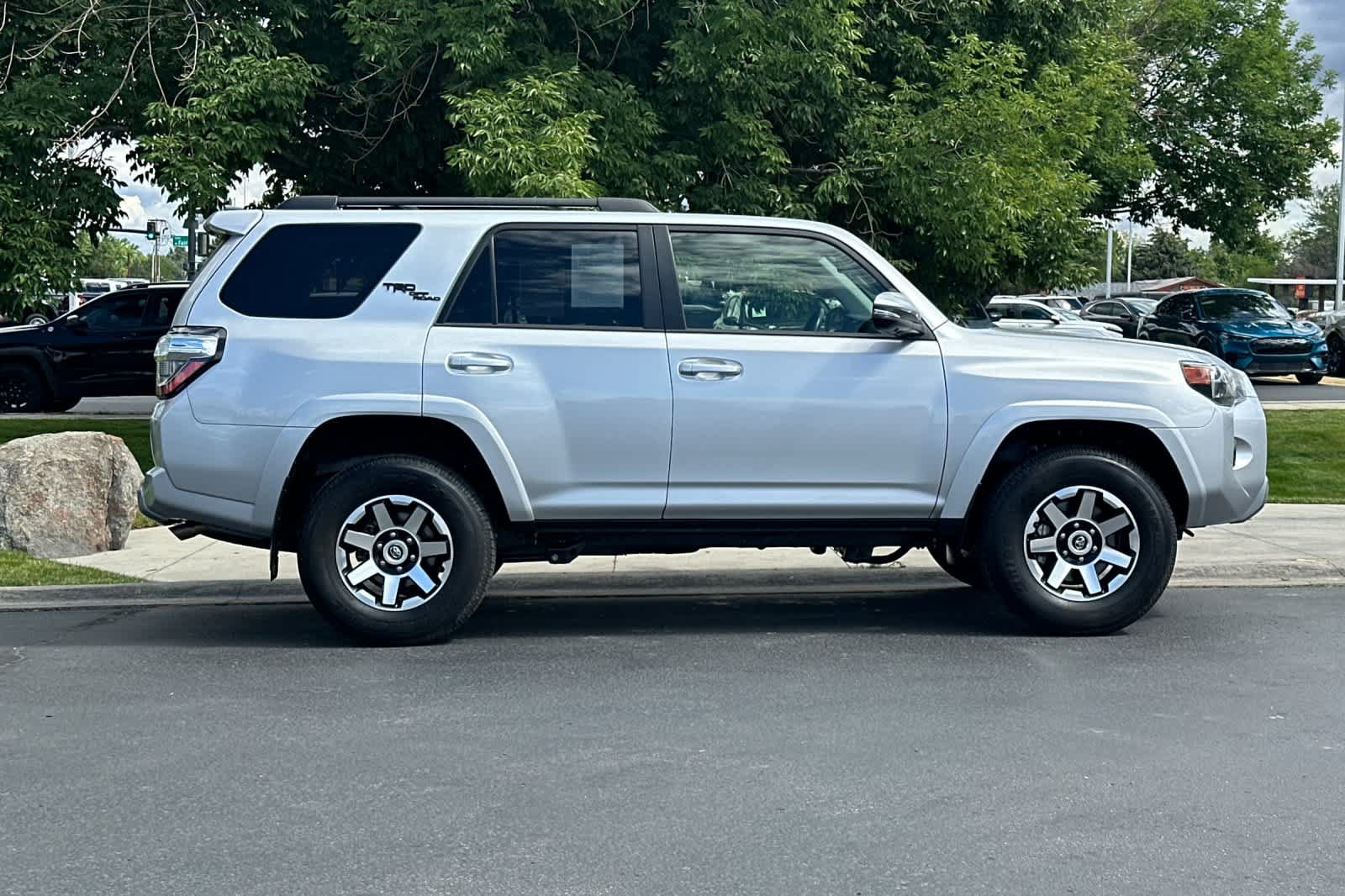 Used 2024 Toyota 4Runner TRD Off-Road Premium w/ Off Road Premium Plus Package AWD/4WD image 8