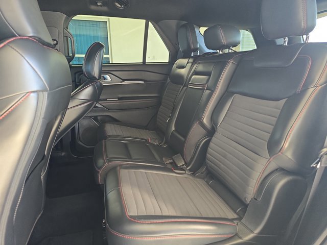 Certified 2025 Ford Explorer ST-Line image 17