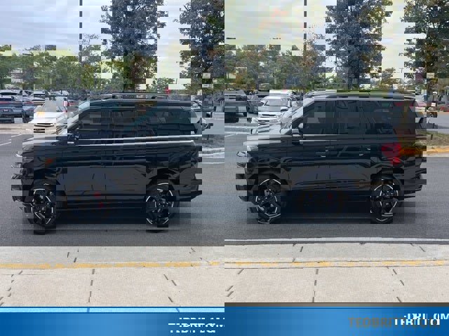 Certified 2022 Ford Expedition Max Limited image 7