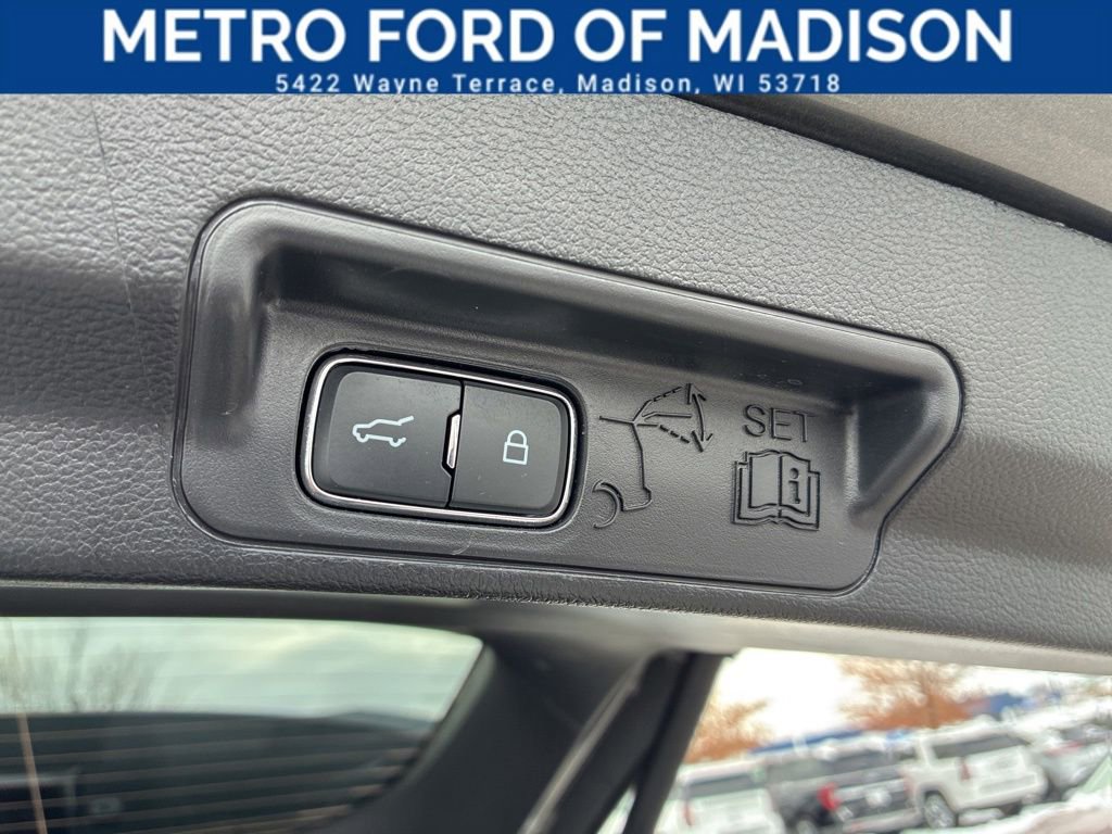 Certified 2025 Ford Explorer ST-Line image 43