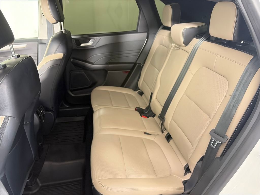 Certified 2021 Ford Escape SEL w/ Technology Package AWD/4WD image 13
