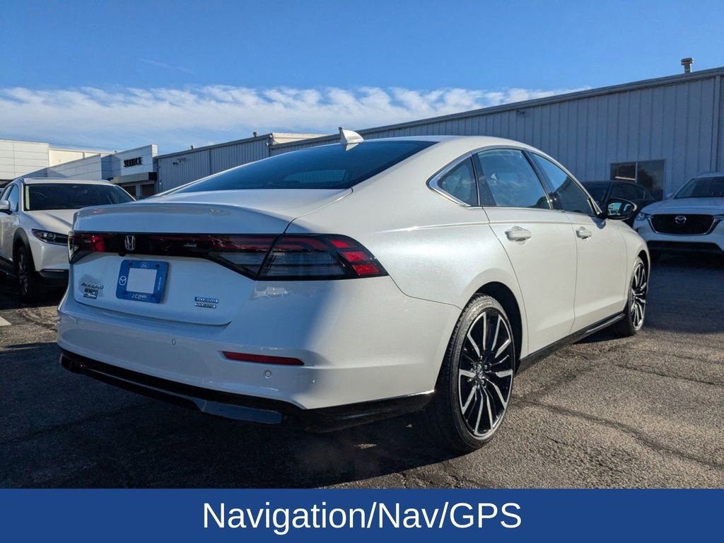 Used 2024 Honda Accord Touring image 5
