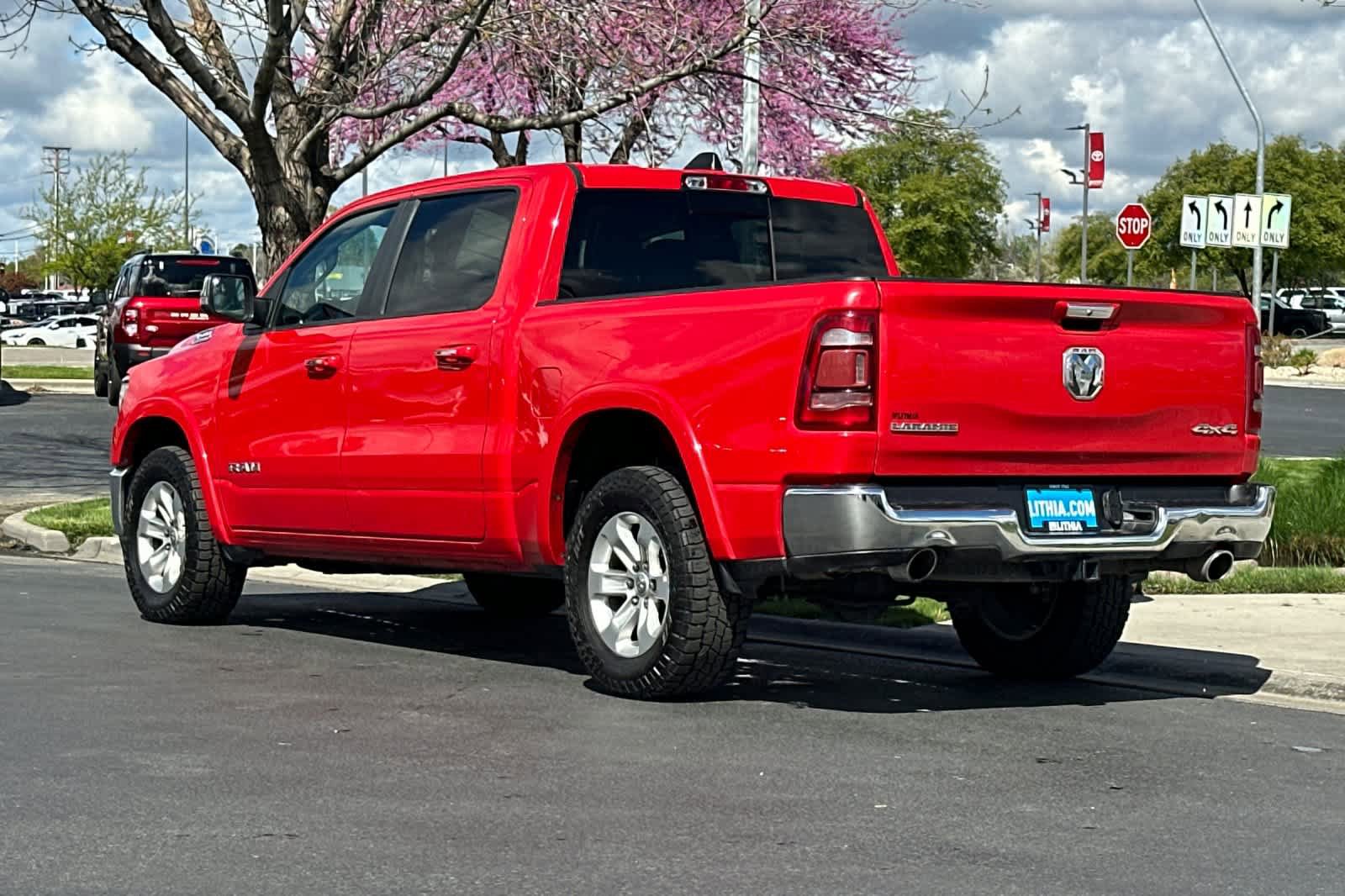 Used 2022 RAM 1500 Laramie AWD/4WD image 6