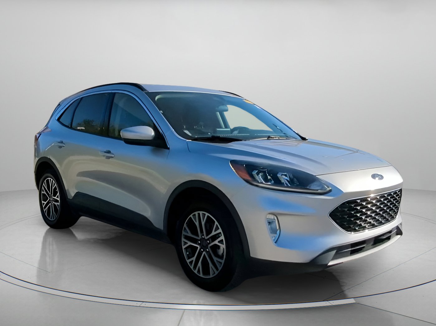 Certified 2020 Ford Escape SEL image 2