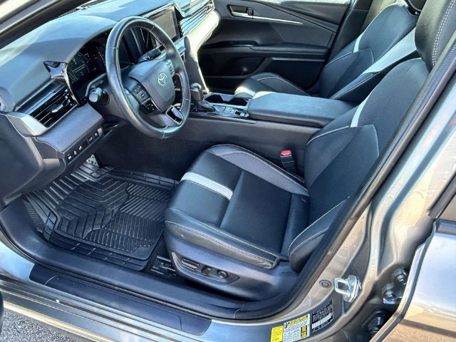 Used 2025 Toyota Camry SE FWD image 17