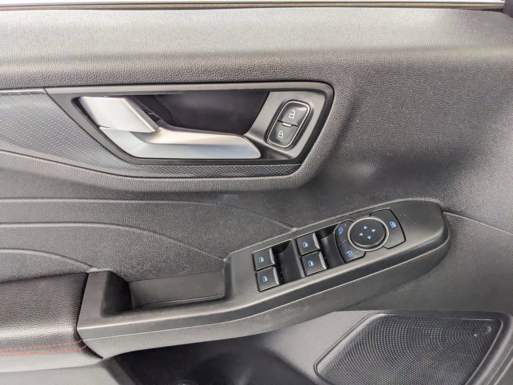 Certified 2024 Ford Escape ST-Line AWD/4WD image 29