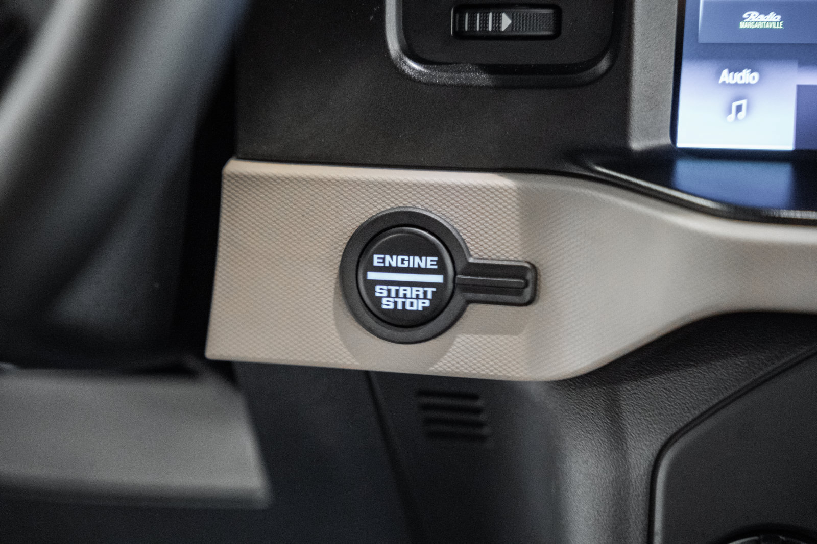 Certified 2023 Ford Bronco Wildtrak AWD/4WD image 32