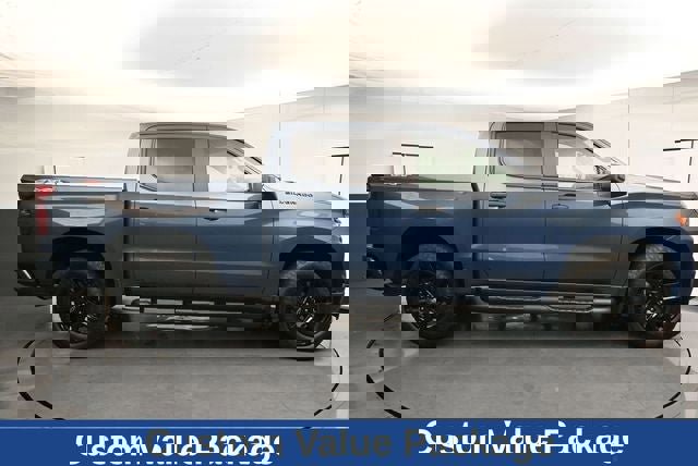 Used 2024 Chevrolet Silverado 1500 Custom w/ Turbomax Blackout Package AWD/4WD image 16