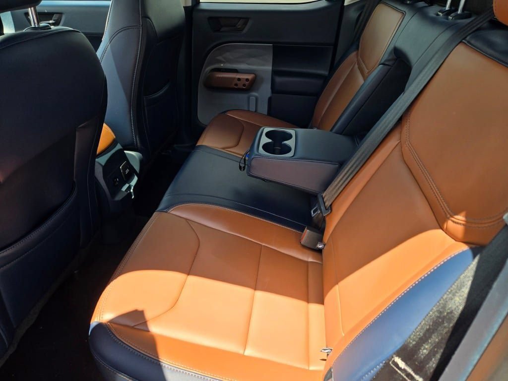 Certified 2024 Ford Maverick Lariat FWD image 18