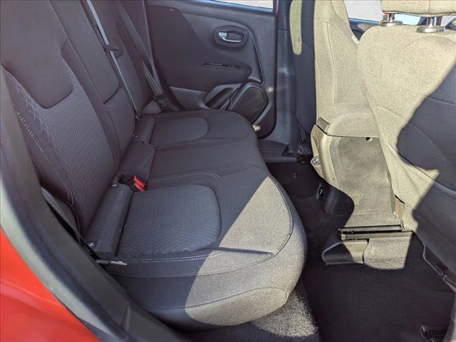 Used 2021 Jeep Renegade Latitude image 20