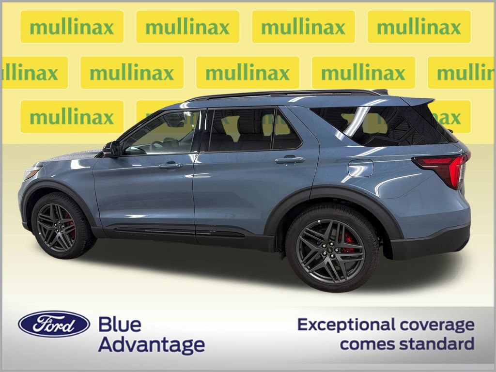 Certified 2026 Ford Explorer ST-Line w/ ST-Line Street Pack RWD image 11