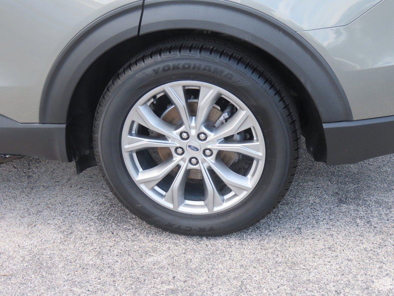 Certified 2020 Ford Explorer XLT w/ Equipment Group 202A RWD image 18