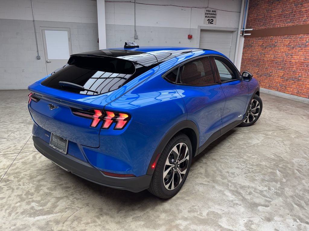 Certified 2025 Ford Mustang Mach-E Select w/ Comfort Package Lite RWD image 4