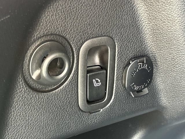 Used 2018 Subaru Forester 2.5i Touring AWD/4WD image 23