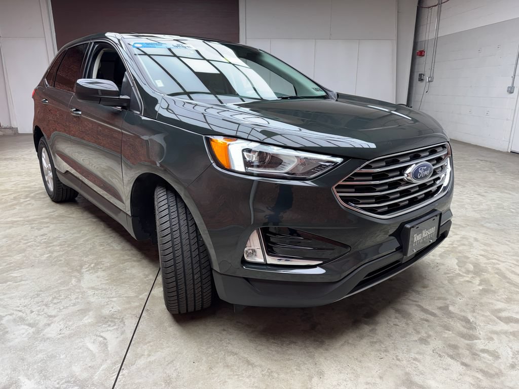 Certified 2022 Ford Edge SEL w/ Convenience Package AWD/4WD image 6