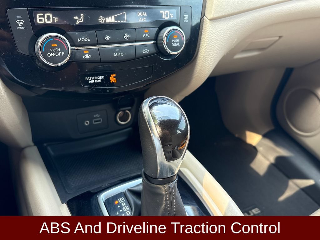 Used 2018 Nissan Rogue SV AWD/4WD image 9