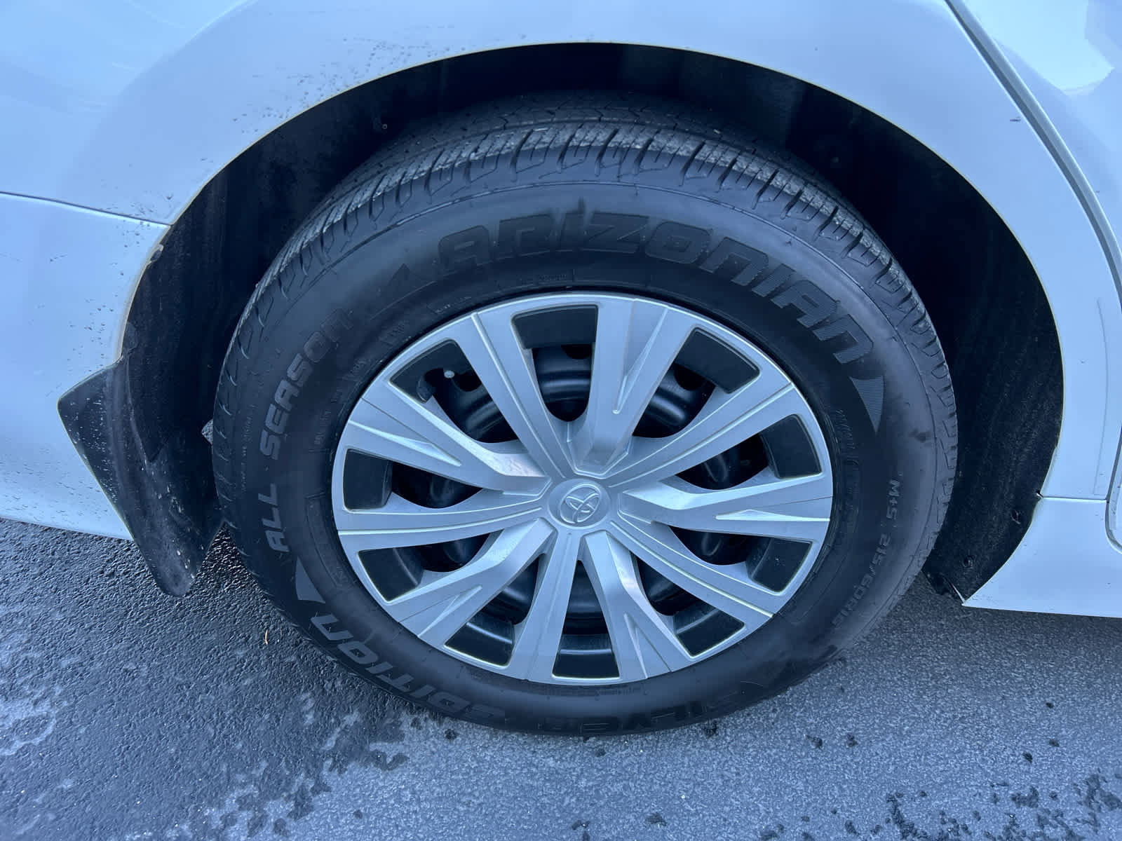 Used 2023 Toyota Camry LE image 17