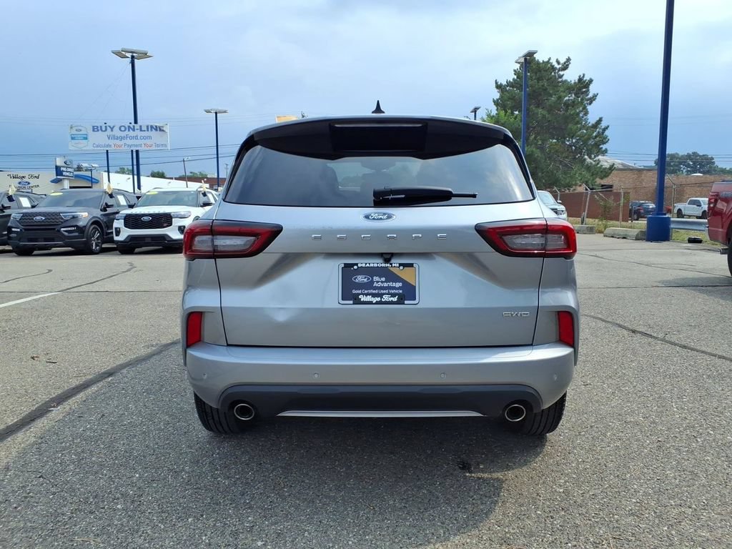 Certified 2023 Ford Escape ST-Line w/ Tech Pack #1 AWD/4WD image 8
