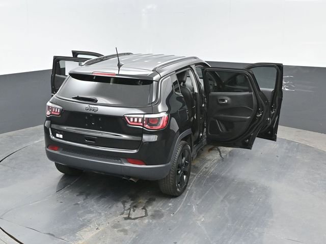 Used 2019 Jeep Compass Latitude AWD/4WD image 25