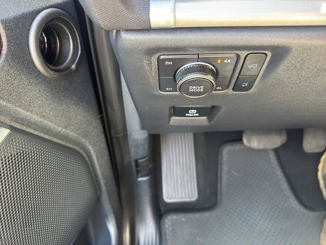 Certified 2025 Ford Expedition Active AWD/4WD image 17