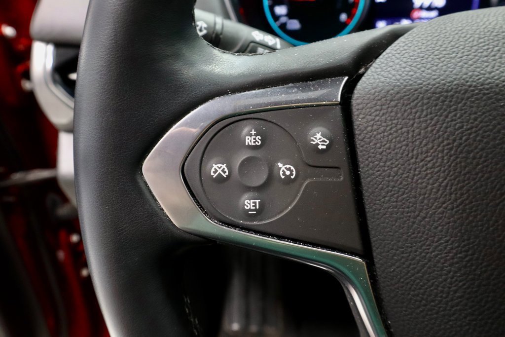 Used 2023 Chevrolet Traverse LT image 28