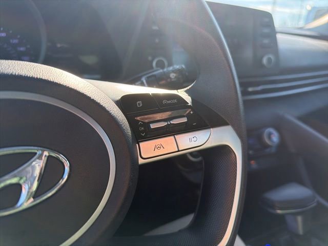 Used 2021 Hyundai Elantra SEL image 29