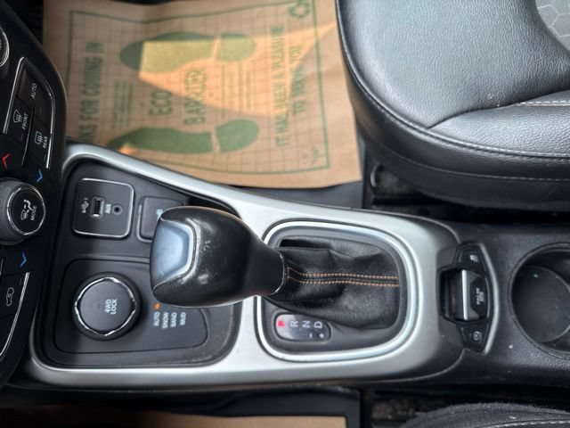 Used 2021 Jeep Compass Latitude w/ Sun and Sound Group AWD/4WD image 26