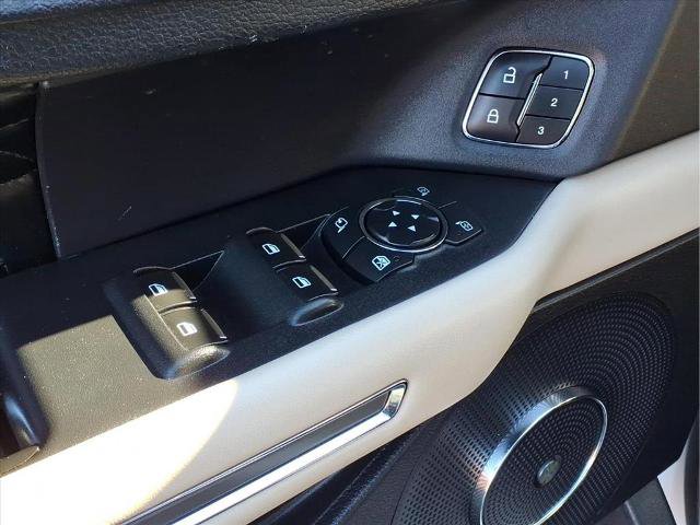 Certified 2018 Ford Expedition Platinum image 17