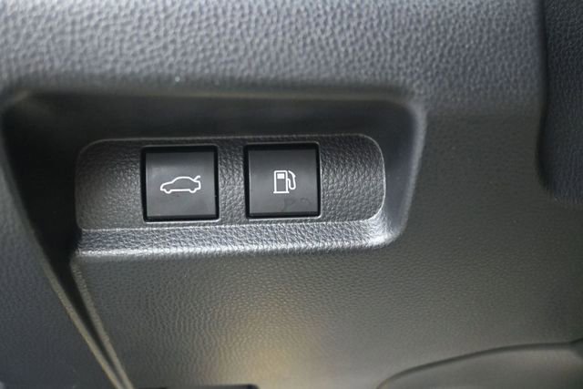 Used 2026 Toyota Crown AWD/4WD image 8