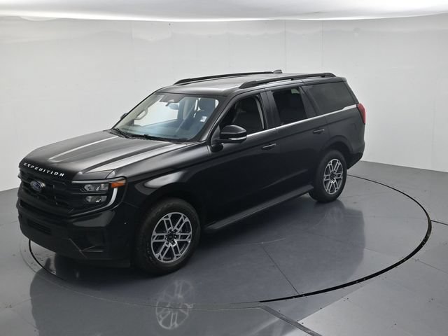 Certified 2025 Ford Expedition Active AWD/4WD image 46