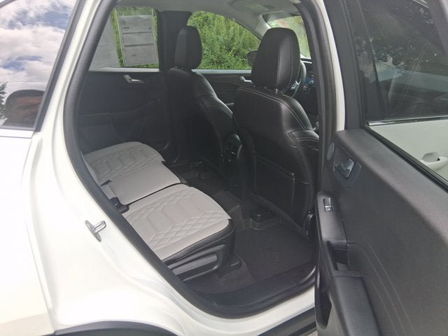Certified 2023 Ford Escape Platinum w/ Premium Technology Package AWD/4WD image 12