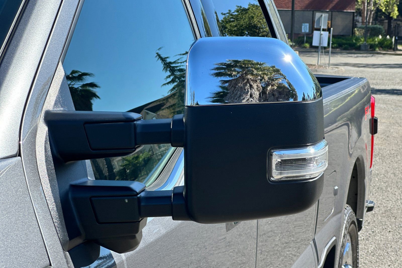 Certified 2024 Ford F250 Lariat w/ Lariat Ultimate Package image 54