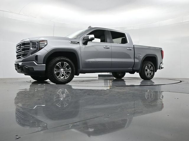 Used 2024 GMC Sierra 1500 SLT AWD/4WD image 39