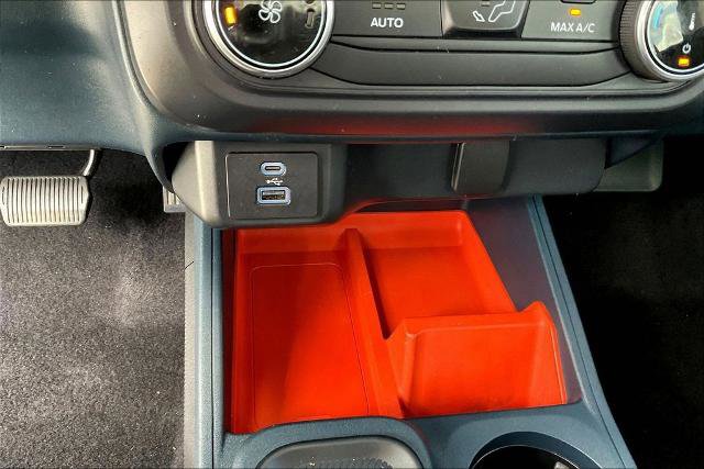 Certified 2022 Ford Maverick XLT w/ Equipment Group 300A Standard image 17