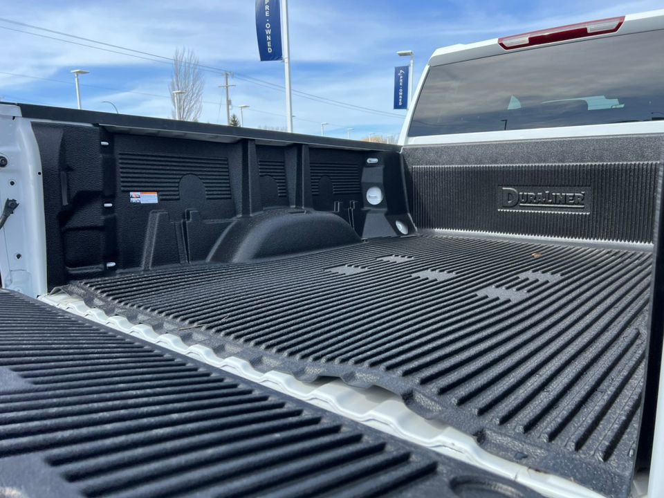 Used 2025 Chevrolet Silverado 2500 LT w/ Convenience Package image 12