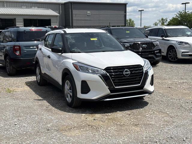 Used 2024 Nissan Kicks S FWD image 3