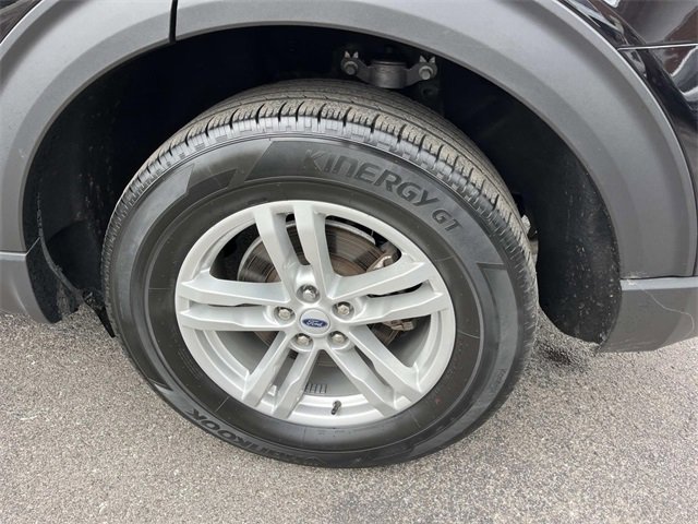 Certified 2022 Ford Explorer XLT w/ Equipment Group 202A image 11