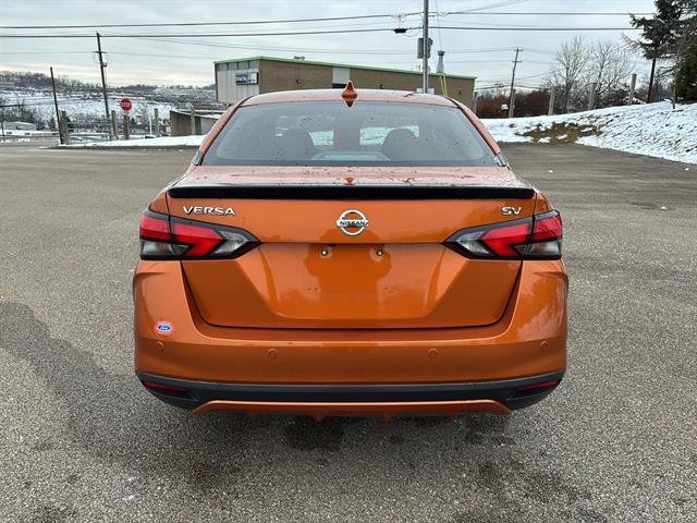 Used 2020 Nissan Versa SV image 3