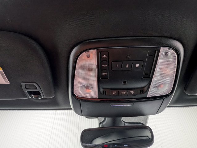 Used 2024 Dodge Durango GT RWD image 8