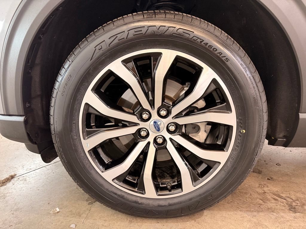 Certified 2025 Ford Explorer ST-Line AWD/4WD image 17