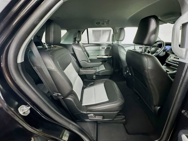 Certified 2023 Ford Explorer XLT w/ Equipment Group 202A image 34